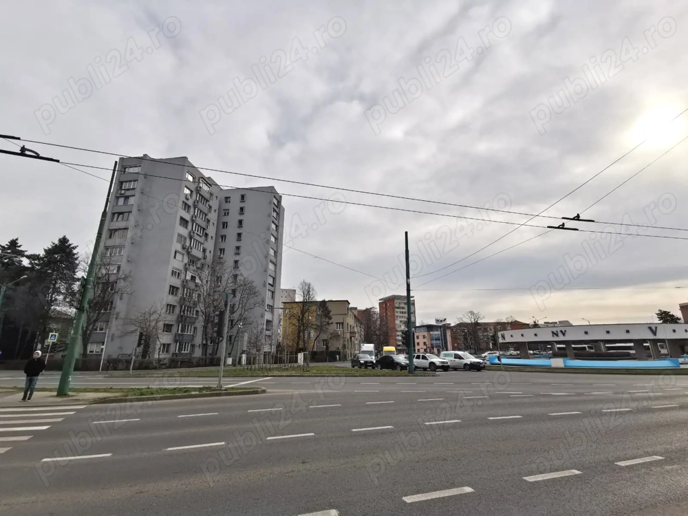 Apartament 4 camere, parter inalt zona Punctele Cardinale - comision zero