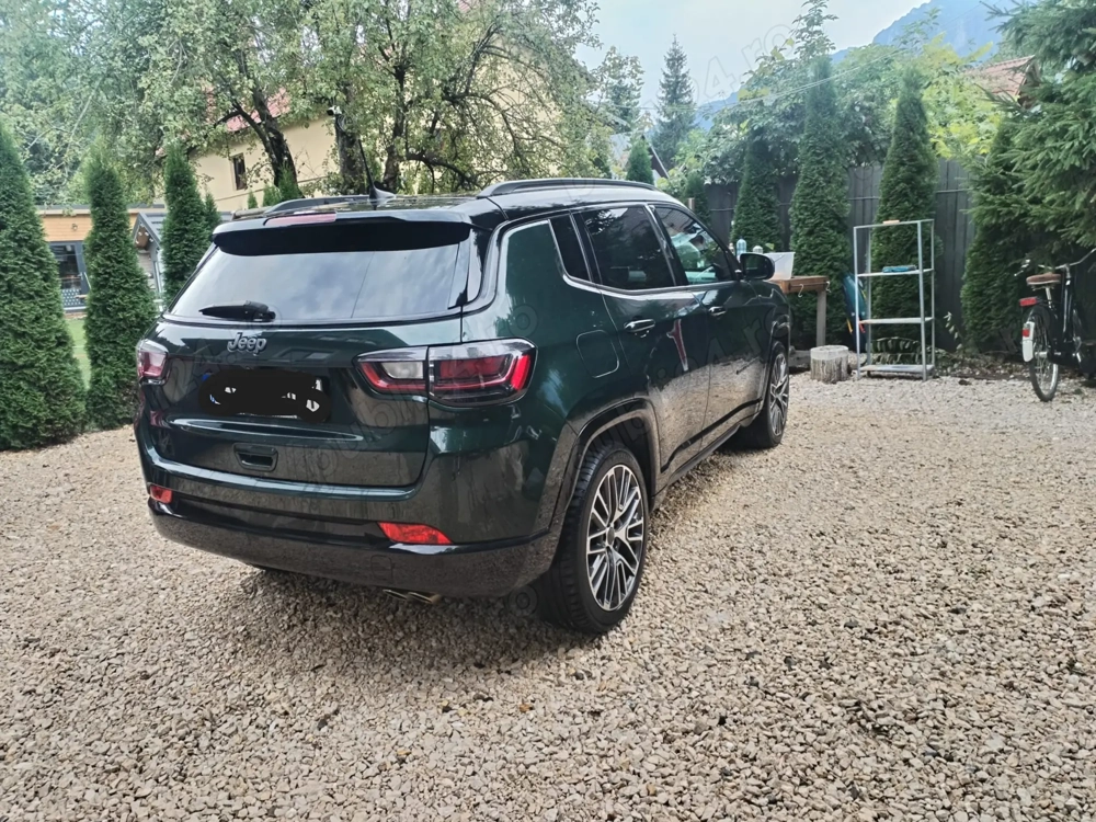 Jeep Compass 80 aniversary