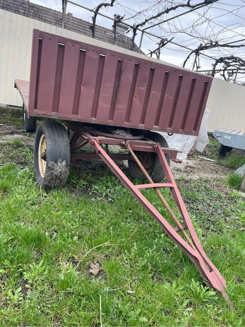 Remorca fixa cu a 5-a roata