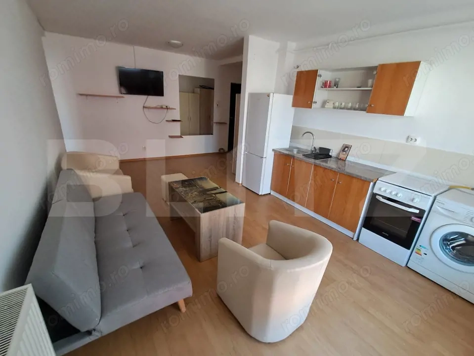 Apartament semidecomandat complet mobilat si utilat, parcare inclusa, zona Terra