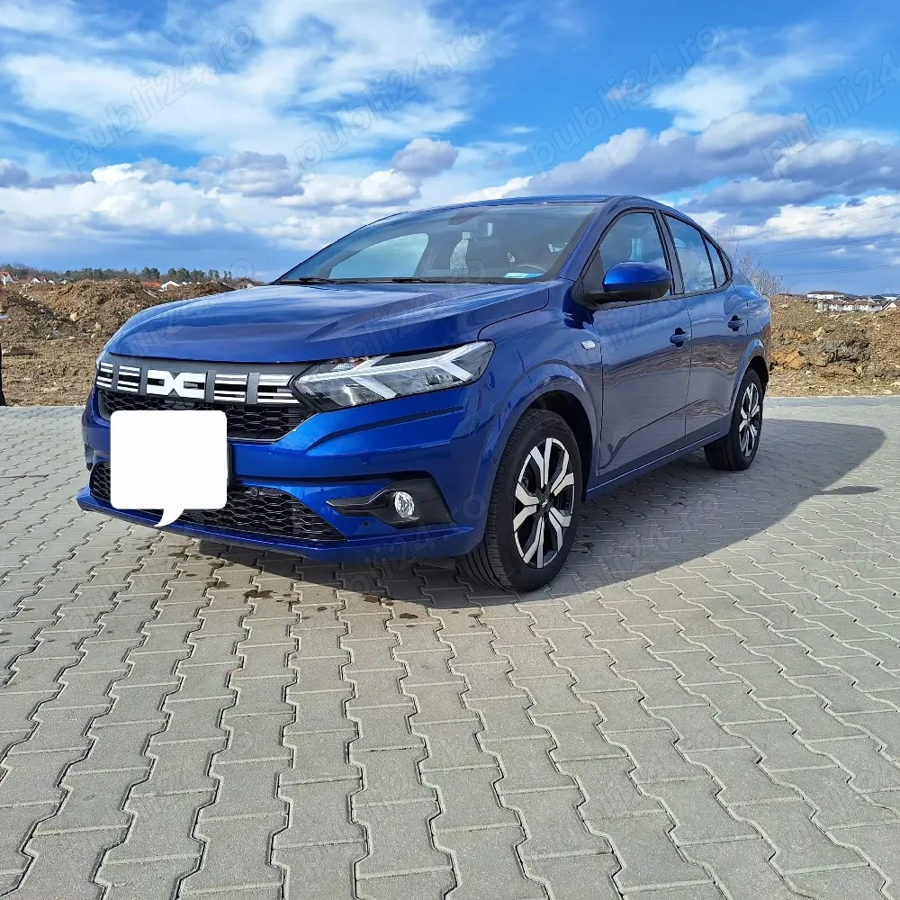 Logan Prestige TCe MT6 , 2024 , toate dotările , unic proprietar,  22000 km în garanție .