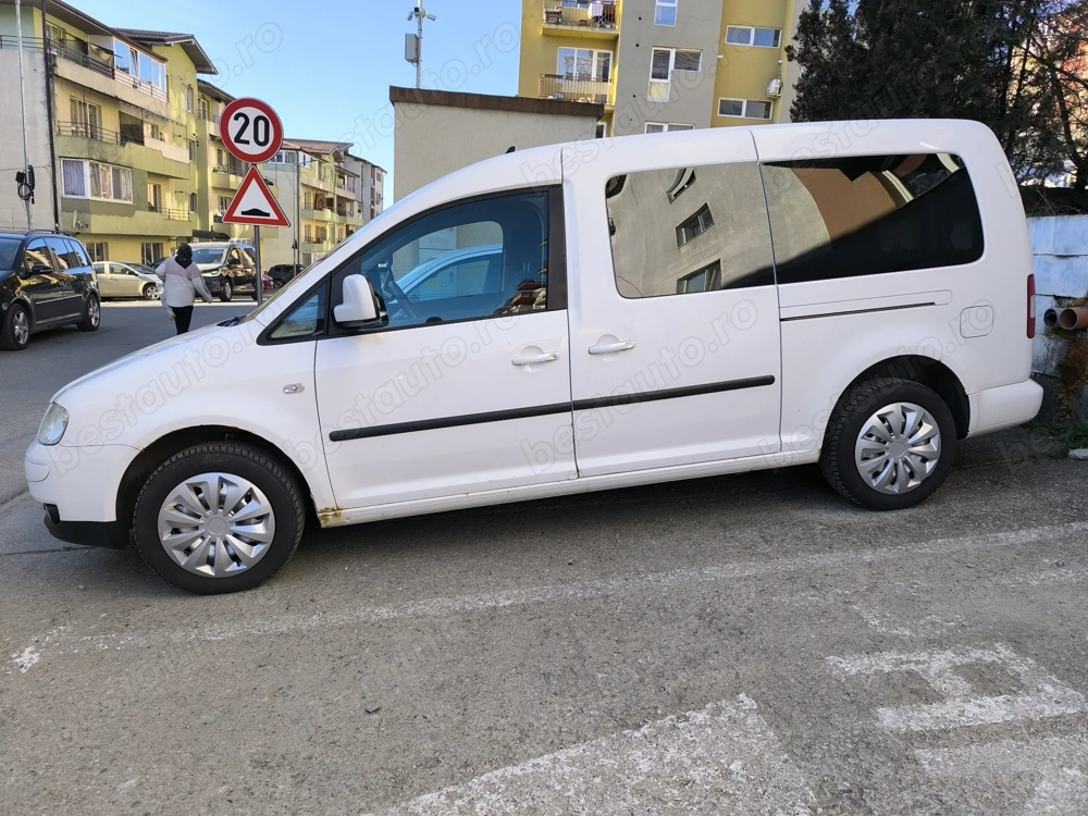 Caddy Maxi 7 locuri 