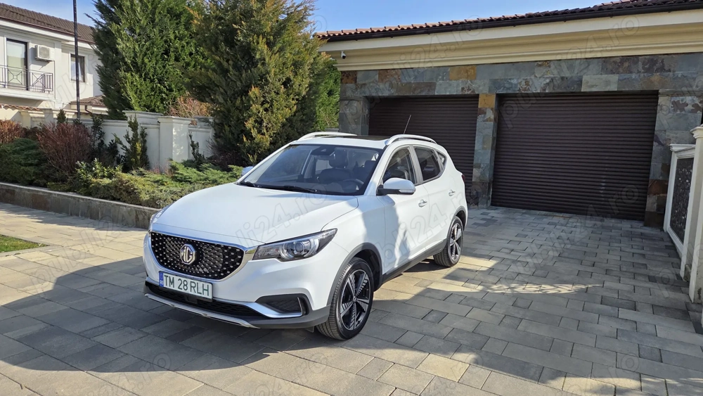 MG ZS EV Luxury Automat Acoperiș panoramic LED Piele 27000km!!!  ELECTRIC 