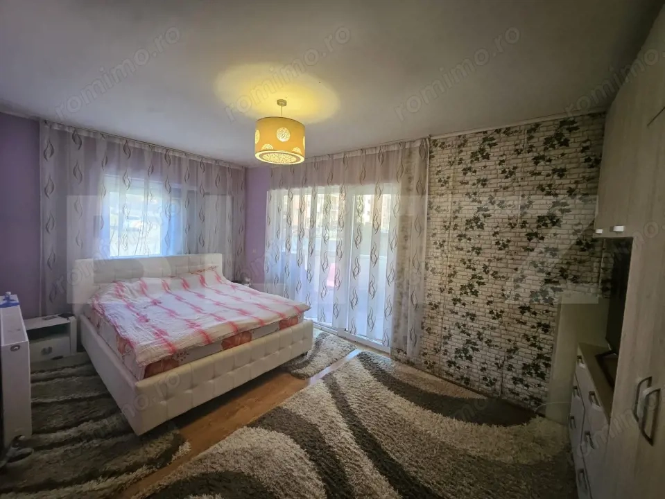 Apartament semidecomandat cu 4 camere, zona Stejarului
