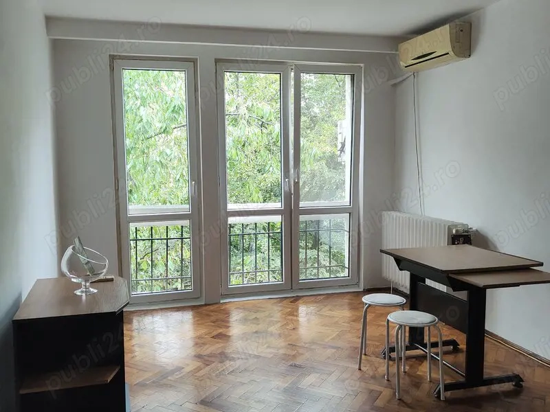 Titan metrou aleea Barajul Lotru