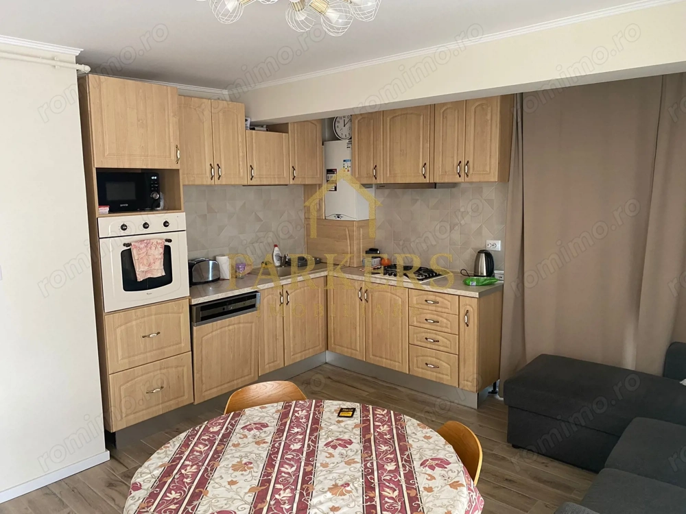 Apartament 2 camere etaj intermediar de inchiriat zona VIVO