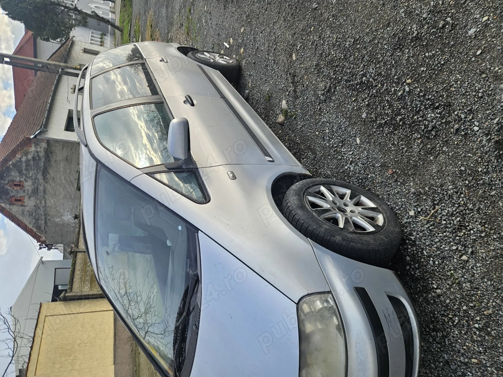 Dezmembrez  sharan 1.9 tdi 2004