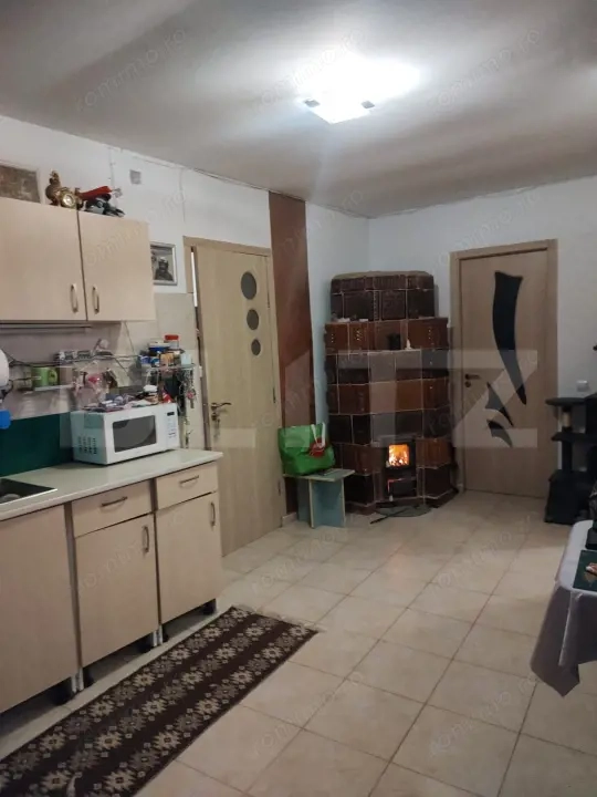 Casa in zona rezidentiala linistita, aproape de oras - panorama spectaculoasa