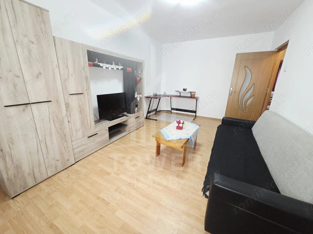 Apartament 3 camere de închiriat - Vasile Aaron