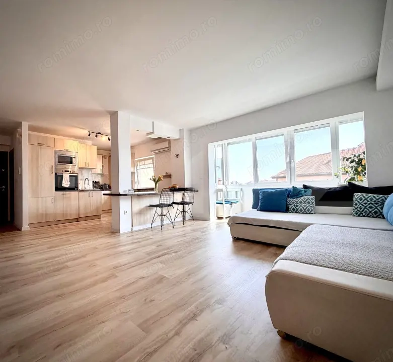 Apartament 4 camere, 95 mp utili, Shopping City 