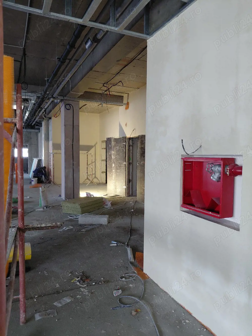 Angajez în domeniul construcțiilor 