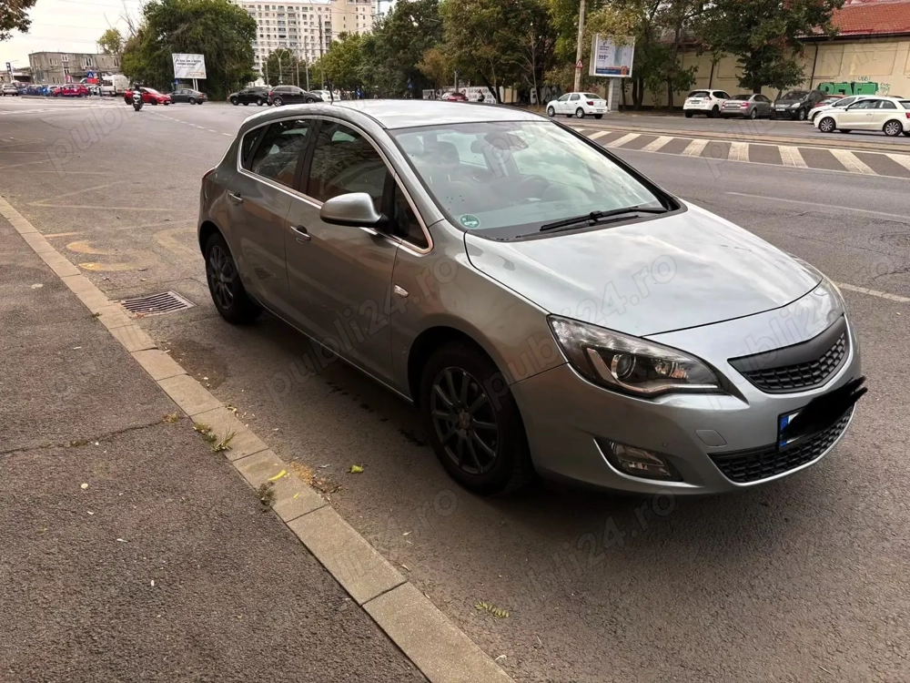 Opel Astra J 1.4 turbo 2012 automata