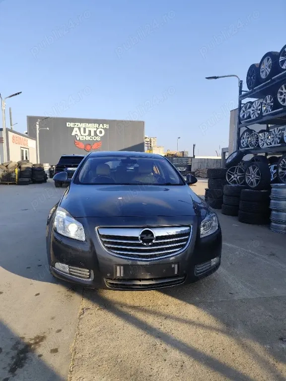 Dezmembram Opel Insignia A 2.0 d 120 kw An 2011 Cod motor A20DTH