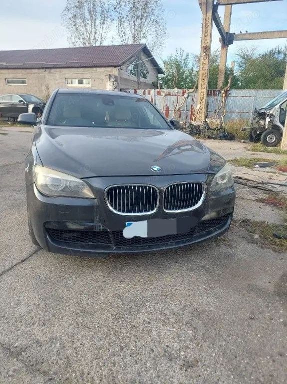Dezmembram BMW Seria 7 F01 M-Pachet 3.0 d 306 cp An 2010 Cod motor N50D30B