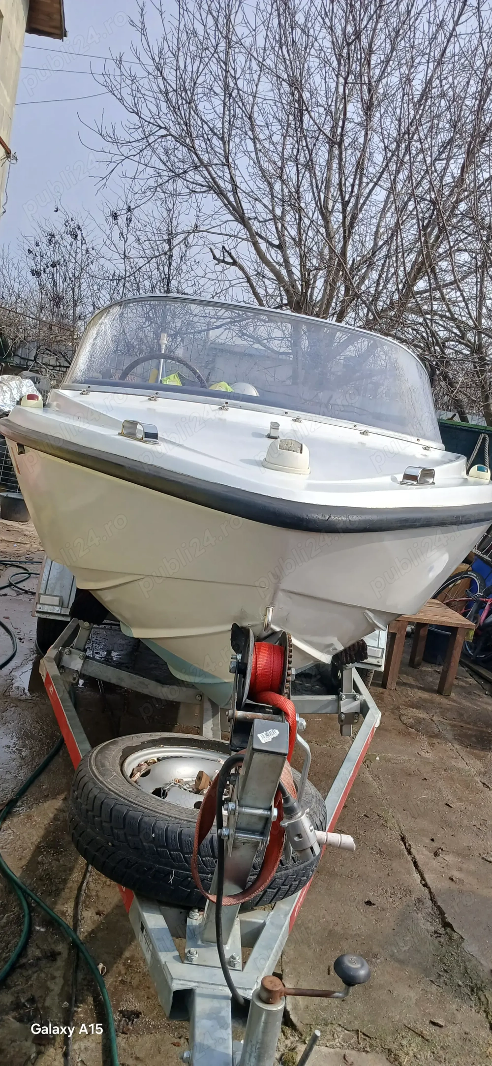 Barca,motor,peridoc de vanzare