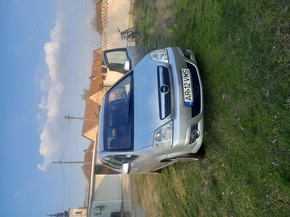 Vând Opel Meriva 