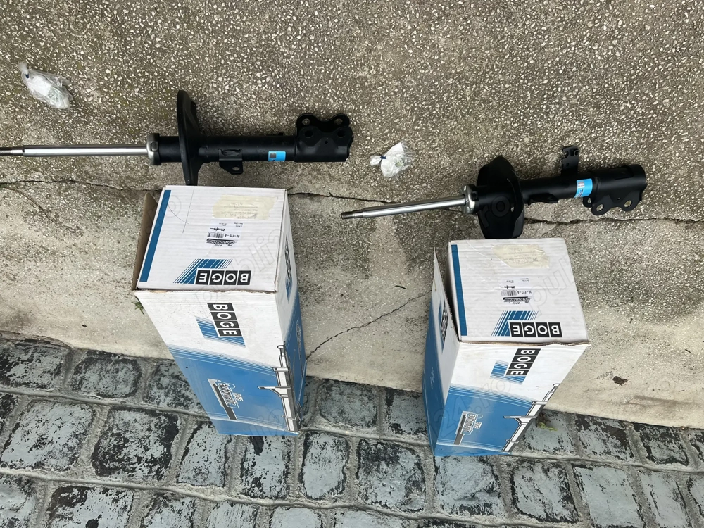 Amortizoare(telescoape) puntea fata TOYOTA COROLLA anii2004-2007