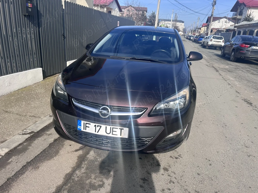 Opel Astra J anul 2017
