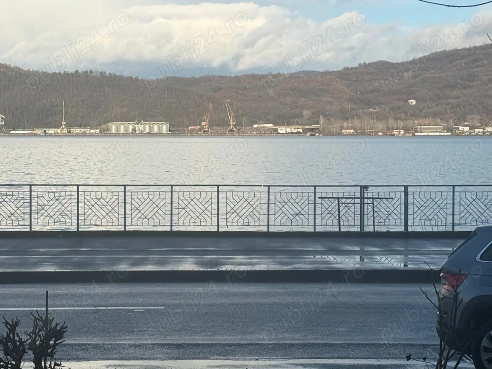 Apartament cu vedere superbă la Dunăre   Faleza Orșova