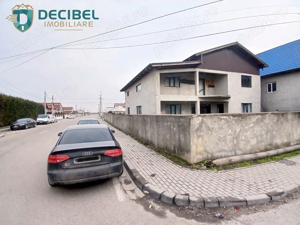 Casa cu 6 camere si etaj, in Cartierul Tineretului din Tecuci