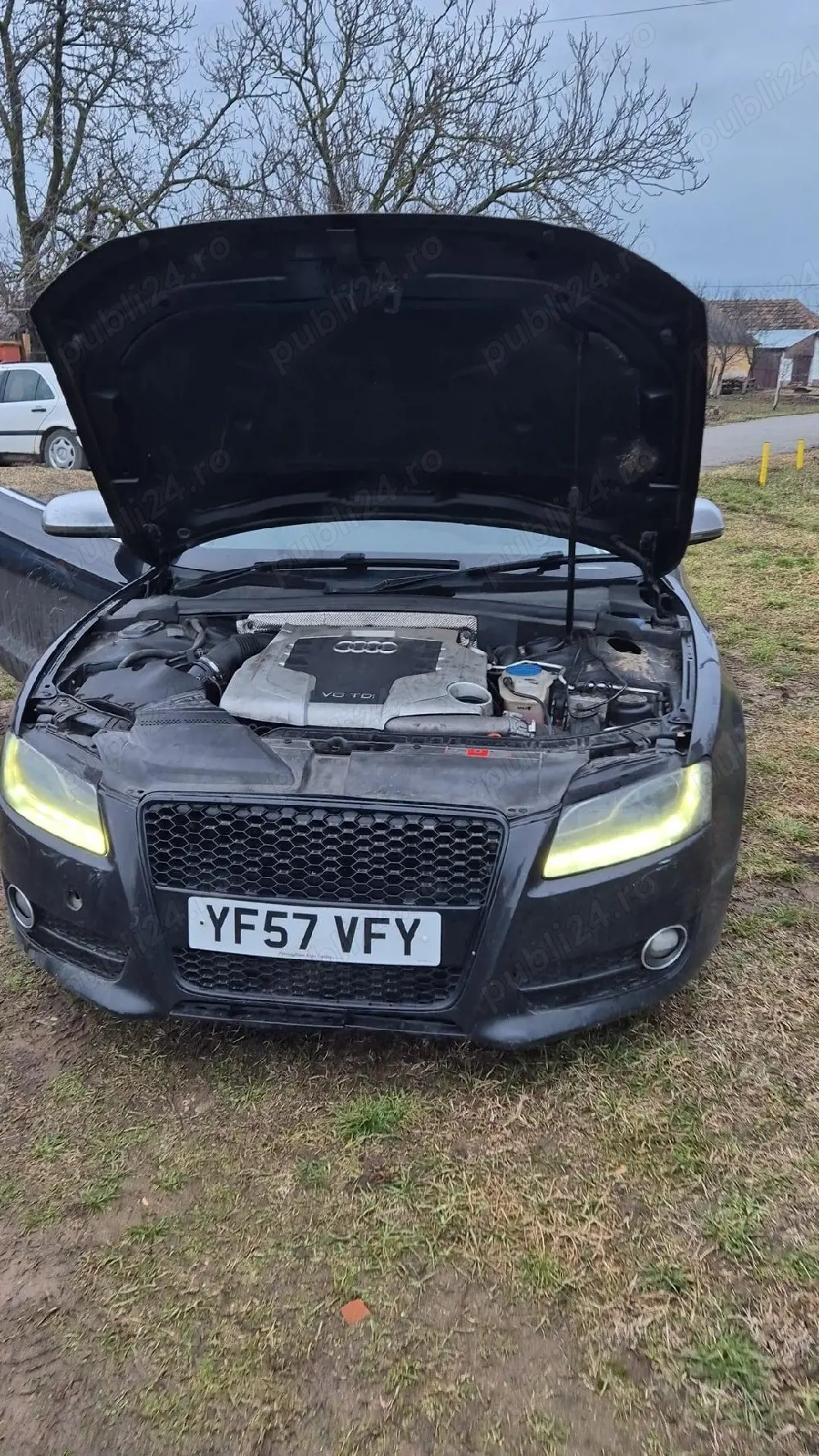 dezmembrez audi a5 3.0 tdi