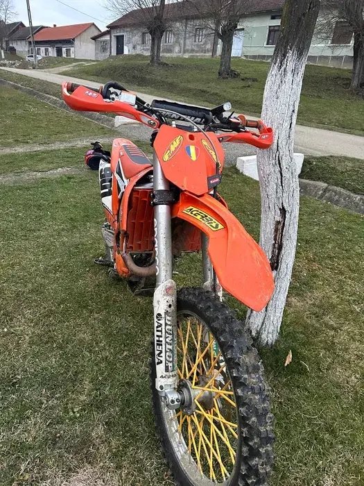 Am de vânzare un Motor KTM