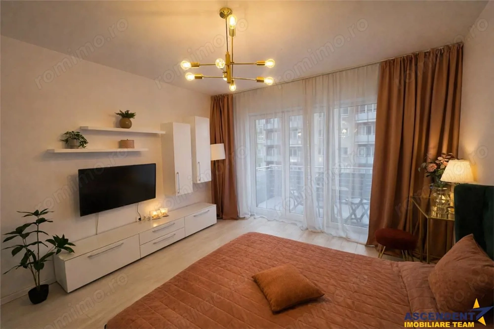 Tur 3D! Eleganta garsoniera, decomandata, mobilata, terasa, boxa, Avantgarden, Brasov