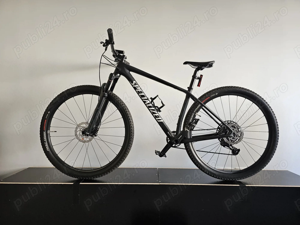 Bicicleta SPECIALIZED Epic Hardtail - Satin Carbon 29, M, Impecabilă