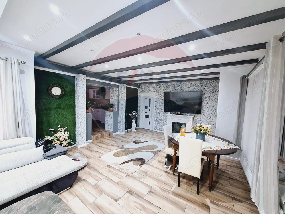 Casă cu 3 camere de vânzare in Hidiselu de Sus