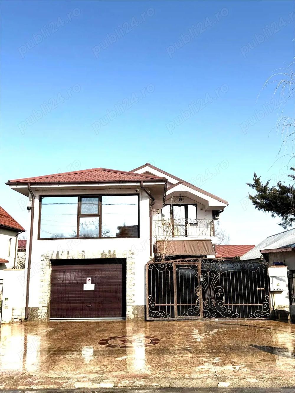 CASA de VANZARE P+M terasa  garaj  curte eleganta  mobilata  utilata  Lumina   Constanta