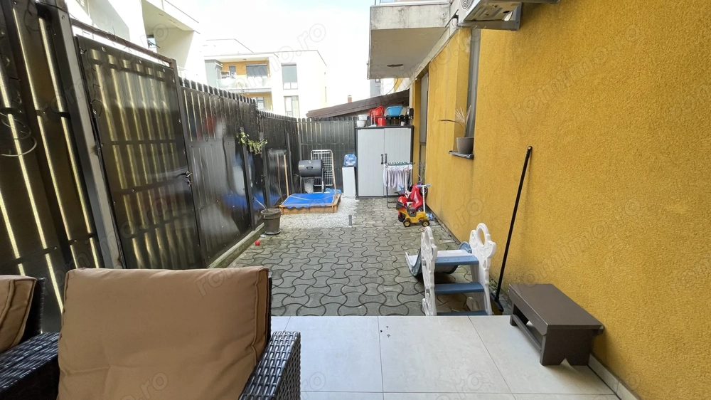 Apartament 2 camere parter, curte proprie-Dumbravita