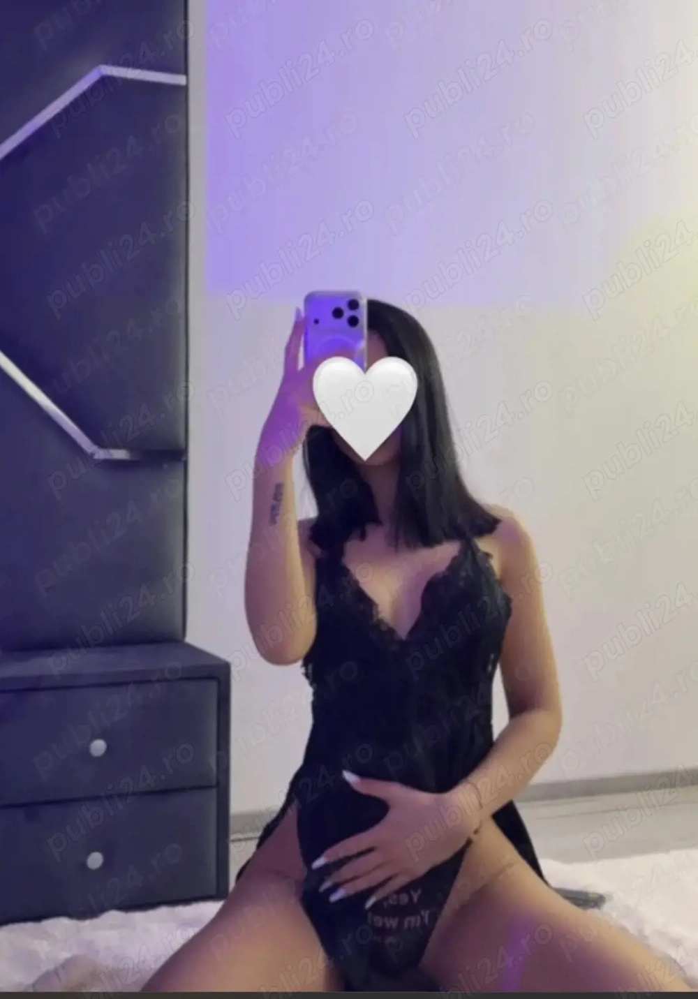 Buna ma numesc Roxana 