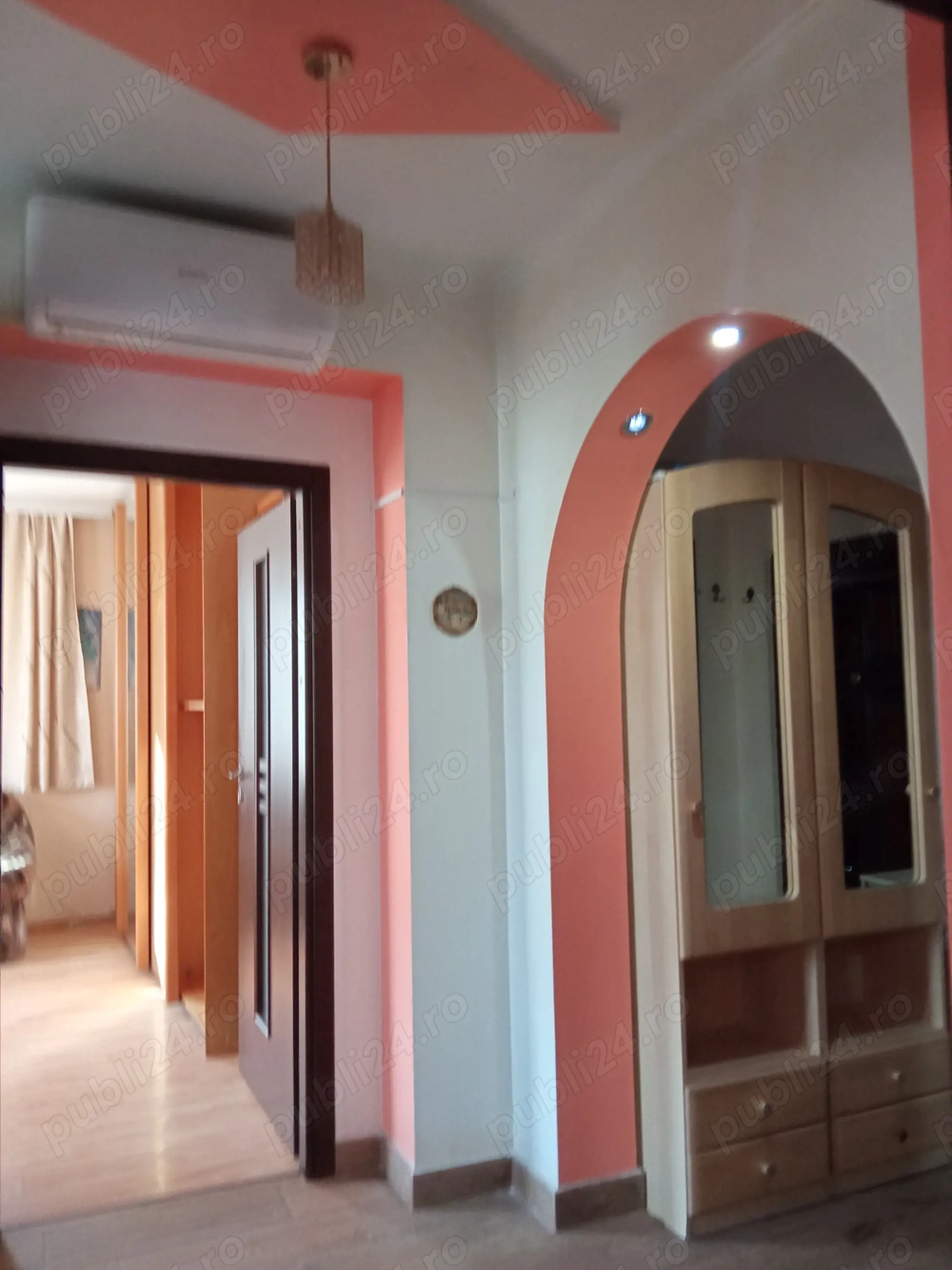 Închiriere apartament spatios,et.1,Quattro