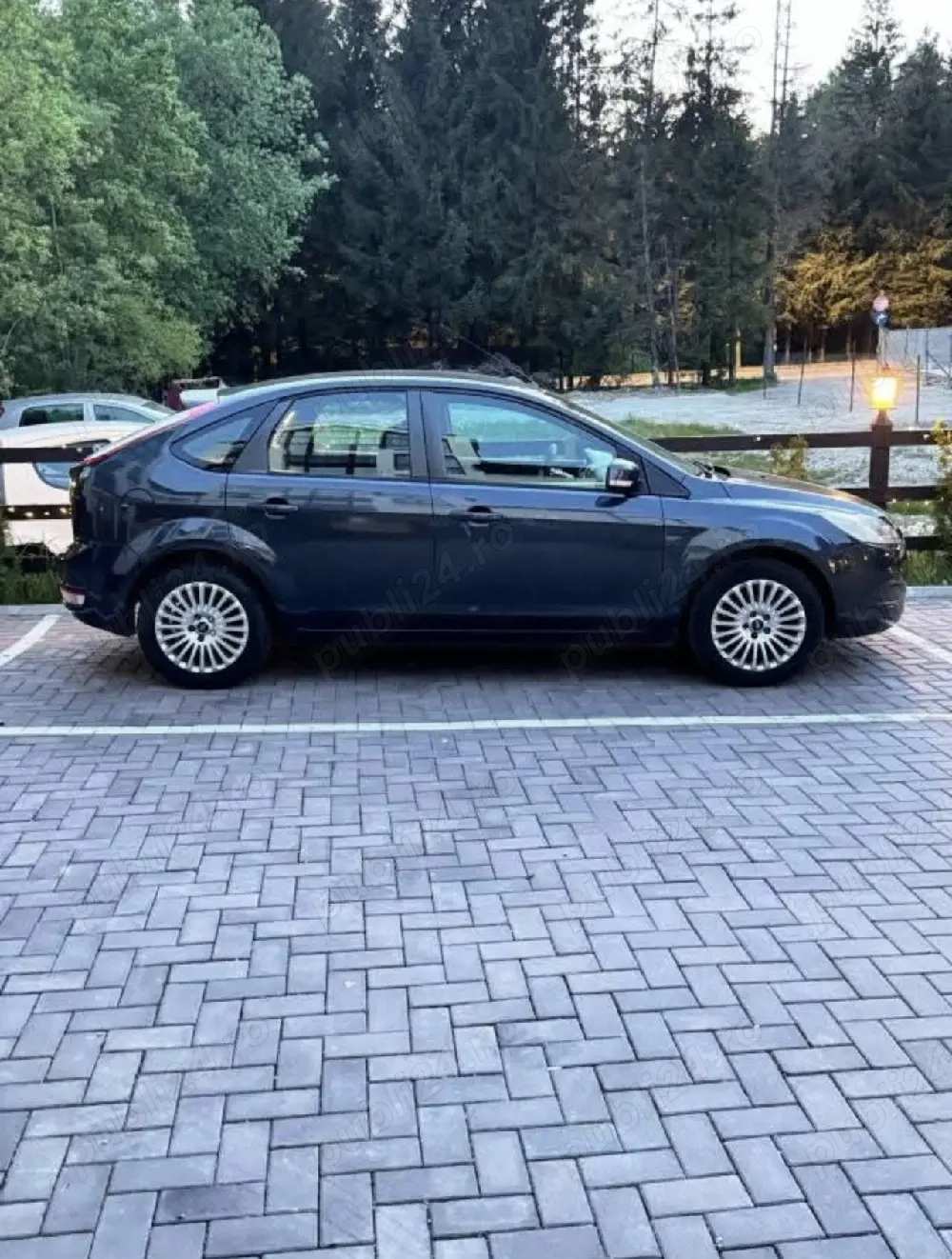 Ford Focus 2008 1.6 benzină 
