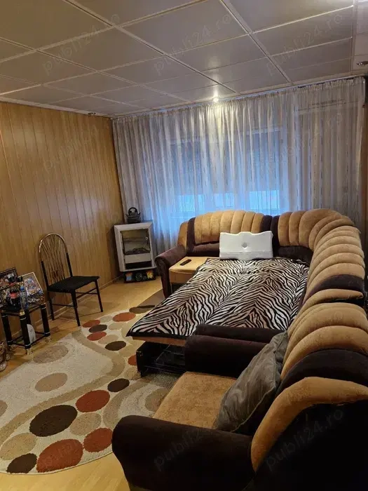 Apartament de vanzare , 3 camere , Mioveni 