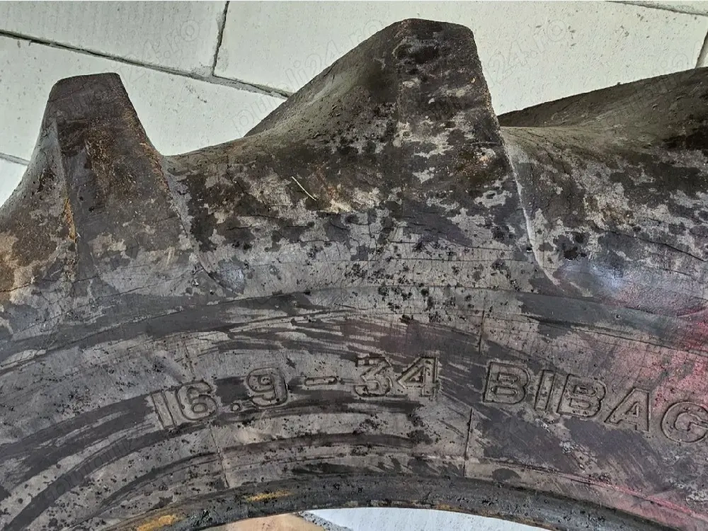 Cauciucuri tractor R24 și R34