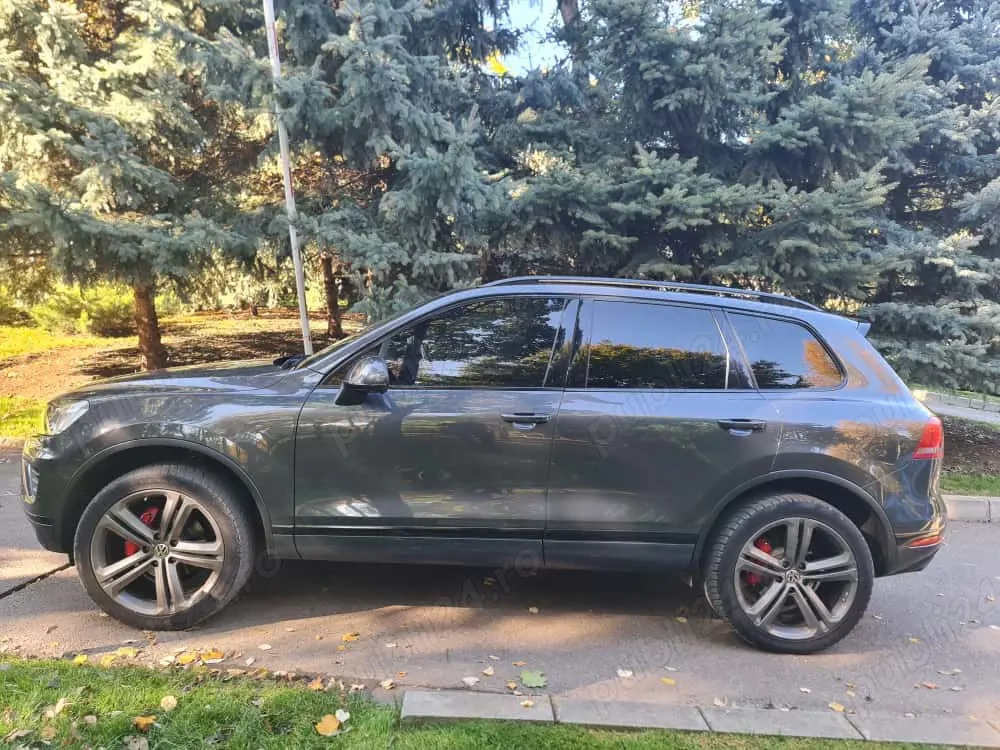 Volkswagen Touareg 3.0 TDI 262 CP (Euro 6 fara adblue)