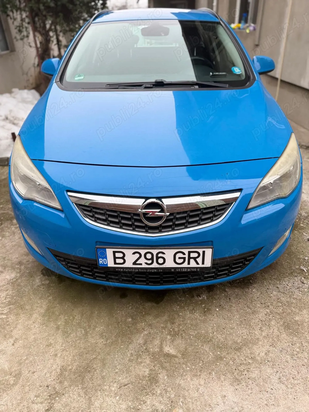 Opel Astra J Sports Tourer (2012)