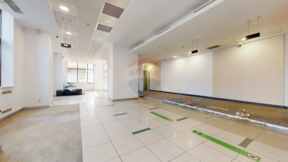 Spațiu comercial de închiriat în Brașov, ultracentral, zona Star