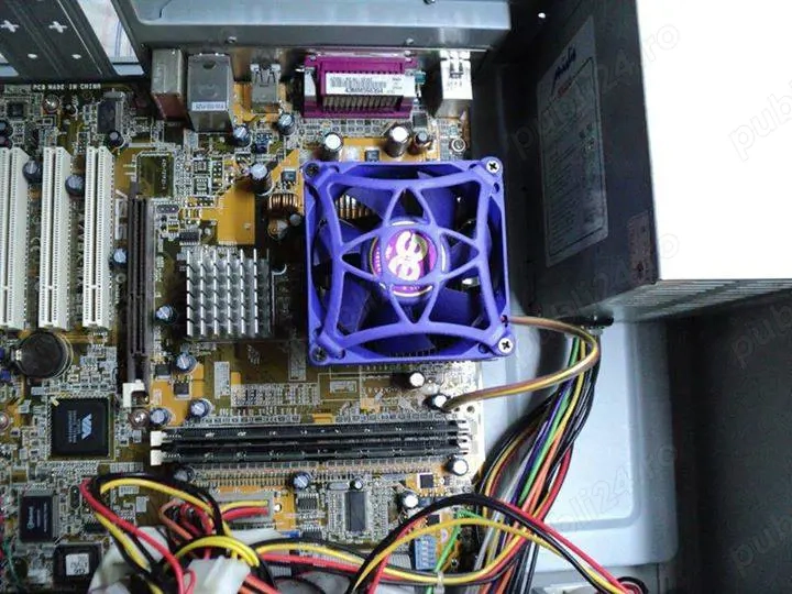 VINTAGE Unitate Calculator ASUS Reconditionat An 2002