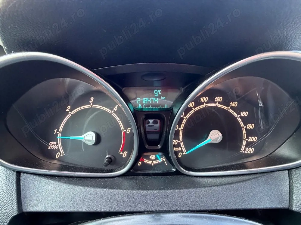 Vand Ford B-Max cu istoric service in reprezentanta Ford 