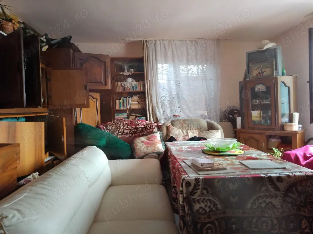 vind sau schimb casa Bordei carpenului Craiova 4camere parter mansarda cu 4camere 