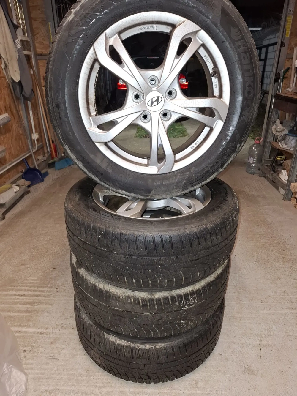 Jante + Anvelope Hyundai 225/60 R17 negociabil