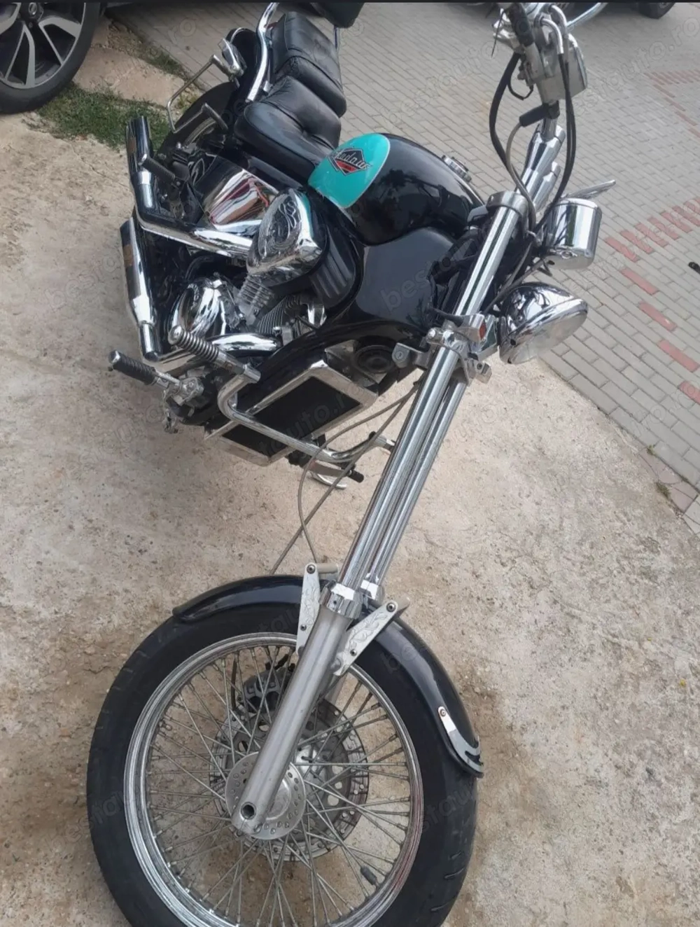 Honda Shadow VT600cmc cu furci lungi de fabrică