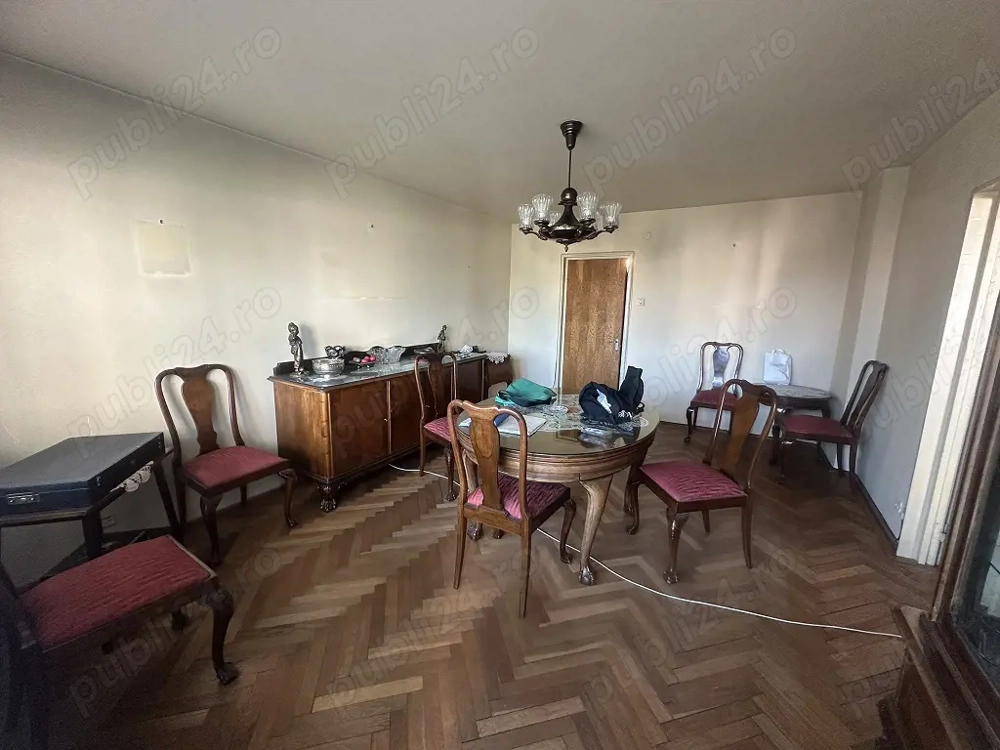 1 Mai,Apt 3 camere semidec., 2 gr sanitare,balcon, 80mp, bloc termoizolat, Garaj