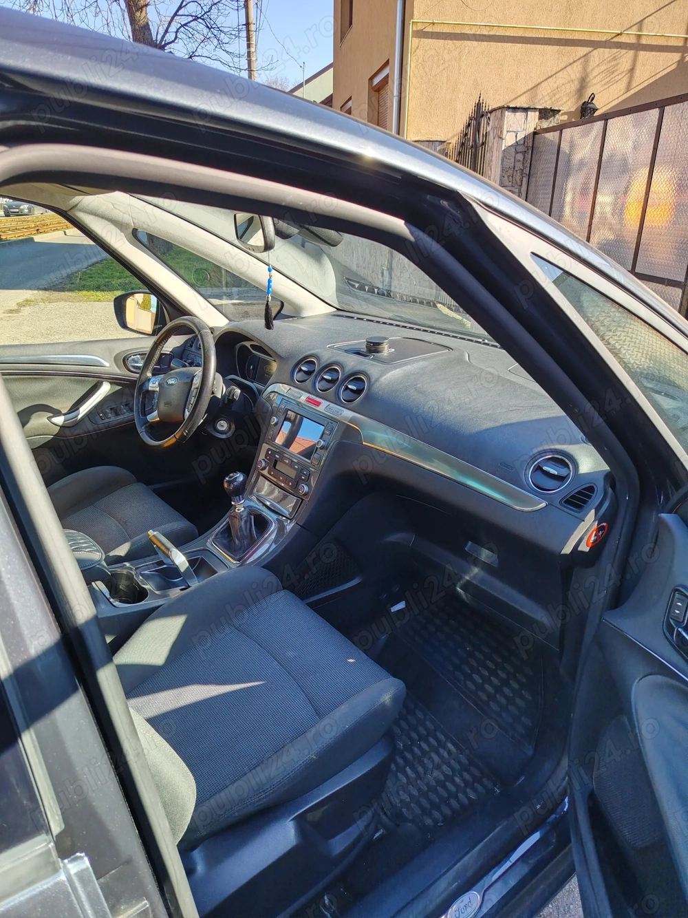 Vând Ford s max stare bună 