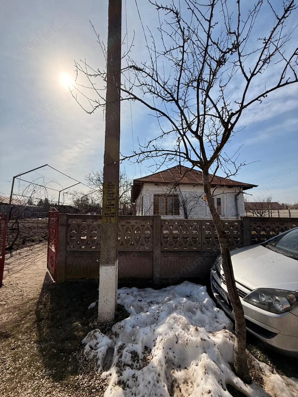 Teren intravilan 838 mp cu casă existentă, deschidere 25,5 m, Str. Parcului nr. 9, Căciulați