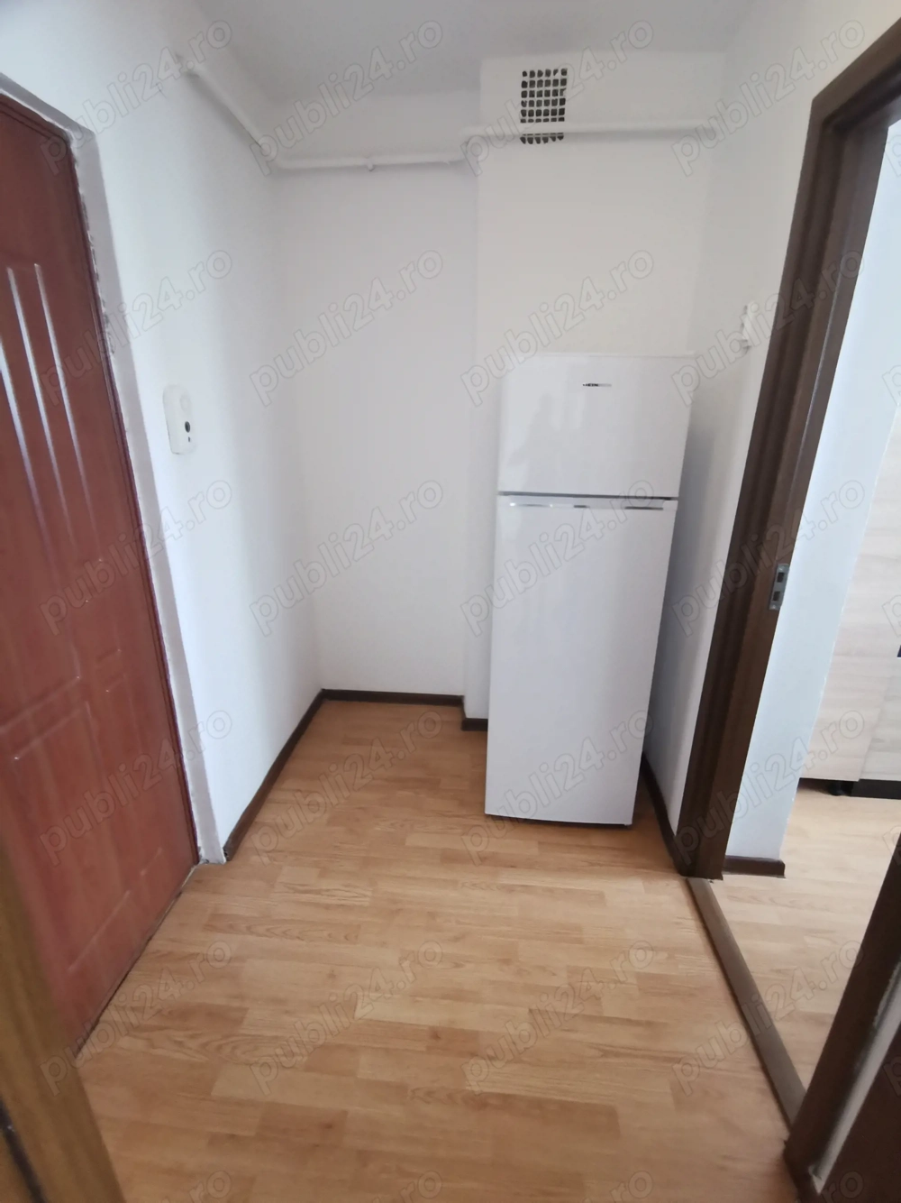 Vând apartament 2 camere Libertăți