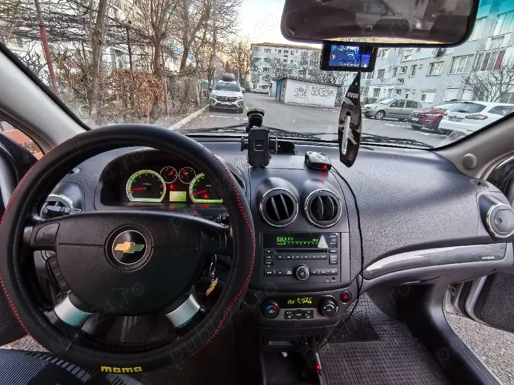 Vând Chevrolet Aveo 1,4 benzina an 2010,funcțional,5000 lei 