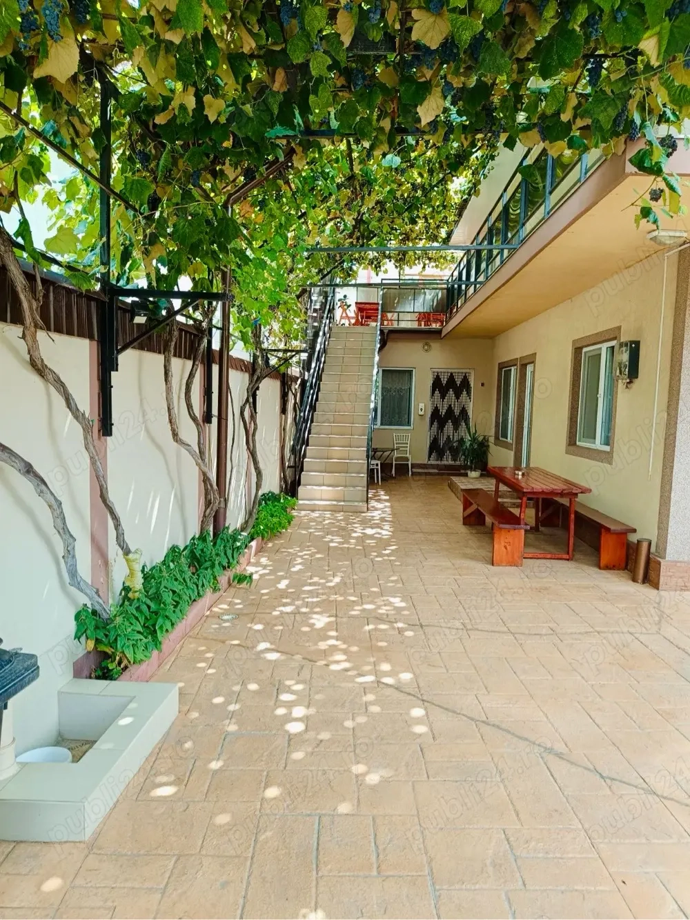 Casa de vanzare 10 camere  Eforie Nord
